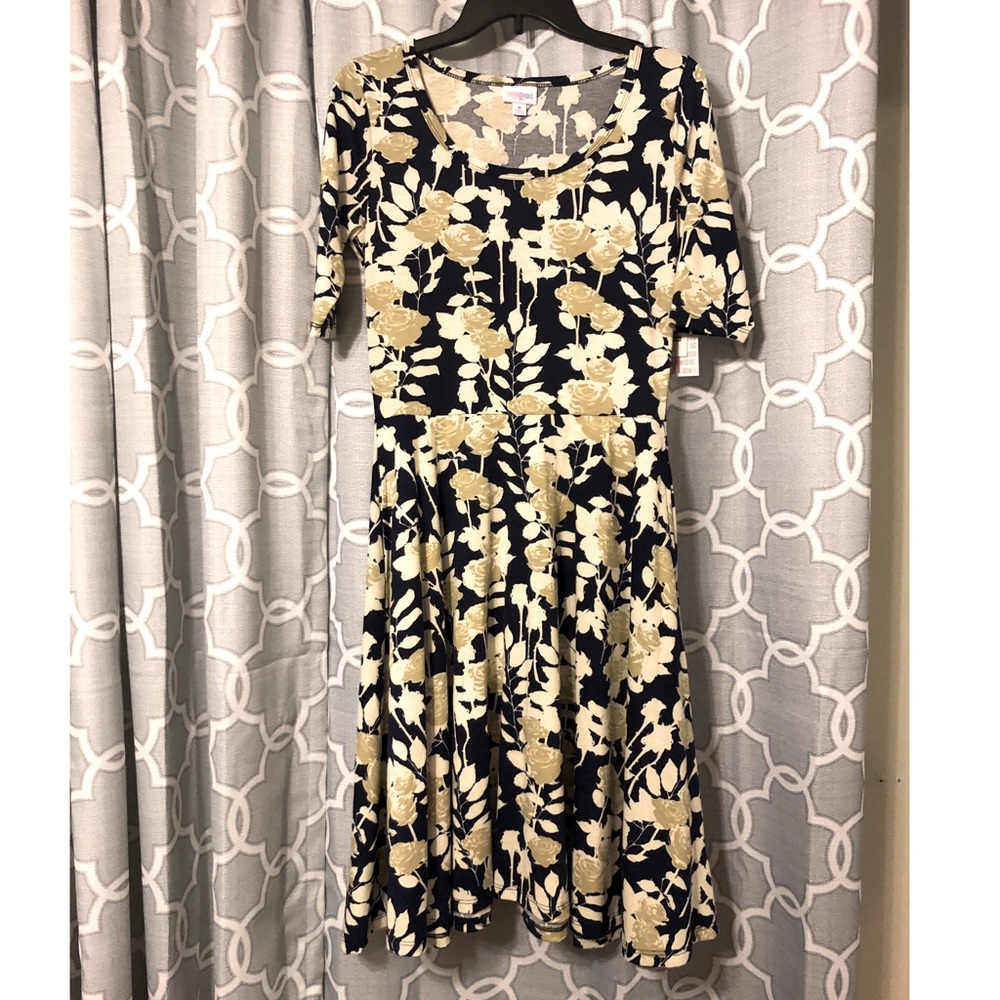Medium Lularoe Nicole